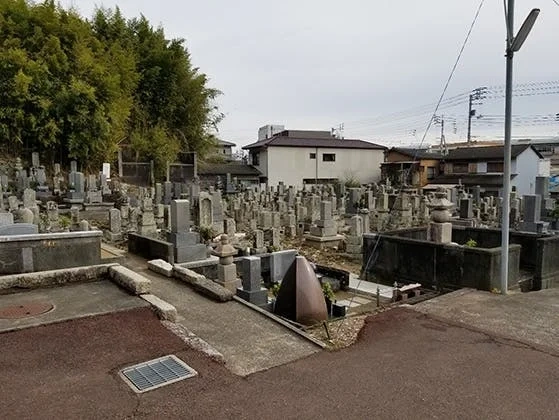 実相寺霊園 