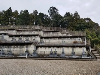 浄土真宗本願寺派の寺院墓地