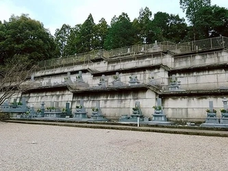 徳島市にある寺院墓地