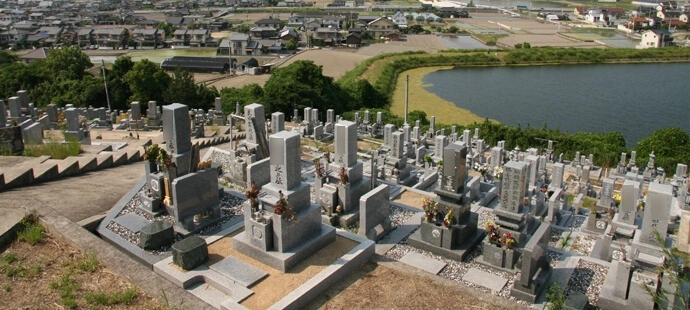 さぬき市 新田岡山墓地