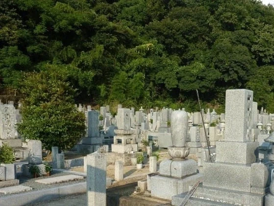 松山市 松山市営 千秋寺境外墓地