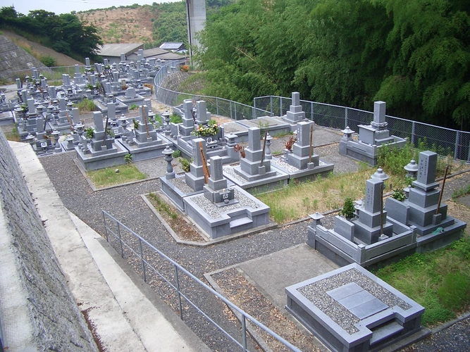 愛媛県の全ての市 入佛寺墓苑