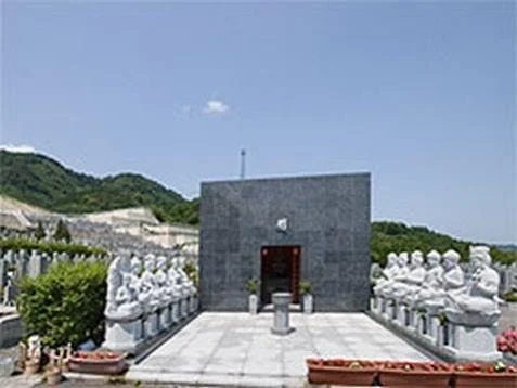 八坂霊園 
