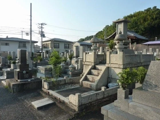 愛媛県の全ての市 松山市営 天徳寺境外墓地