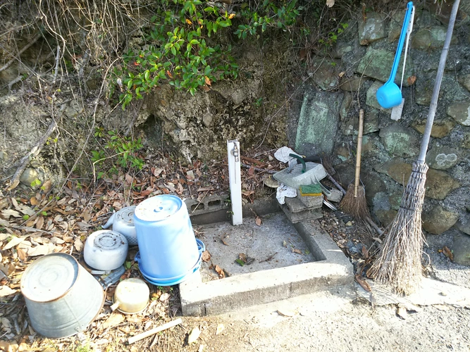 四国中央市営 宮ノ谷墓地乙 水汲み場の写真